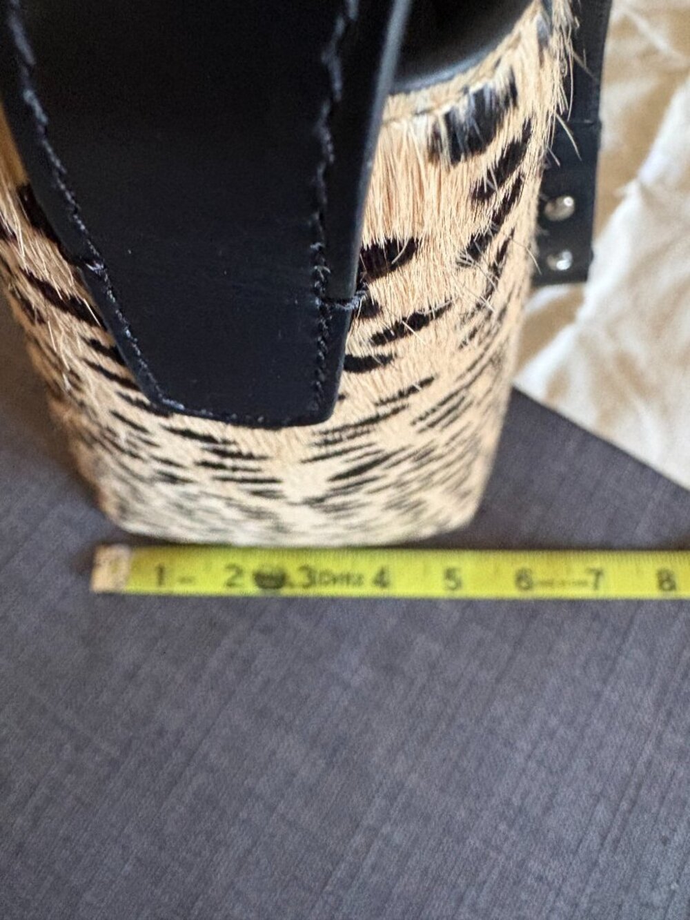 Jenni Kayne Mini Pony Hair Bucket Bag in Cheetah Print NWT - Picture 9 of 14